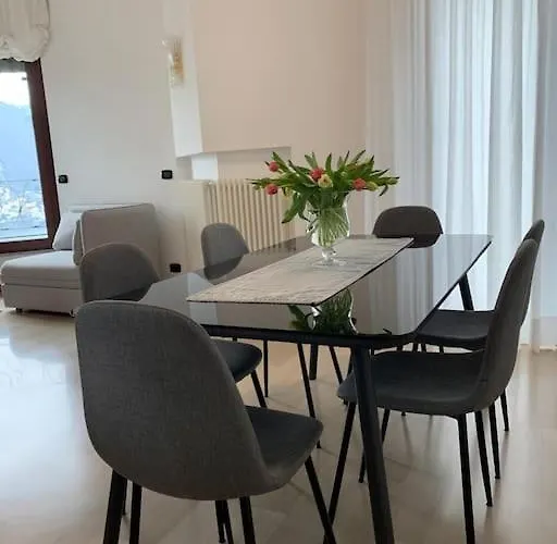 Apartment La Finestra Sul Di *